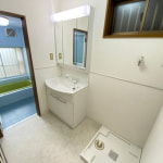 洗面・洗濯機置き場(風呂)