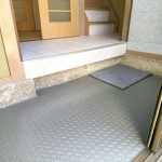 (玄関)