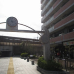 JR奈良線六地蔵駅に連絡