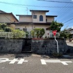 宇治市琵琶台3丁目 古家付売土地(建築条件無)■北西角地 宇治市琵琶台3丁目 古家付売土地(建築条件無)■北西角地