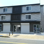 空き予定！★貸テナント・事務所【ハイライフコーポ西裏ⅡBLD-302号室】ガレージ1台付！☆近鉄大久保駅徒歩3分・JR新田駅徒歩5分☆府道に面す！《防音・高気密・高断熱仕様》★1階オートロックモニターシステム・防犯カメラ完備 （礼金不要・2年更新）